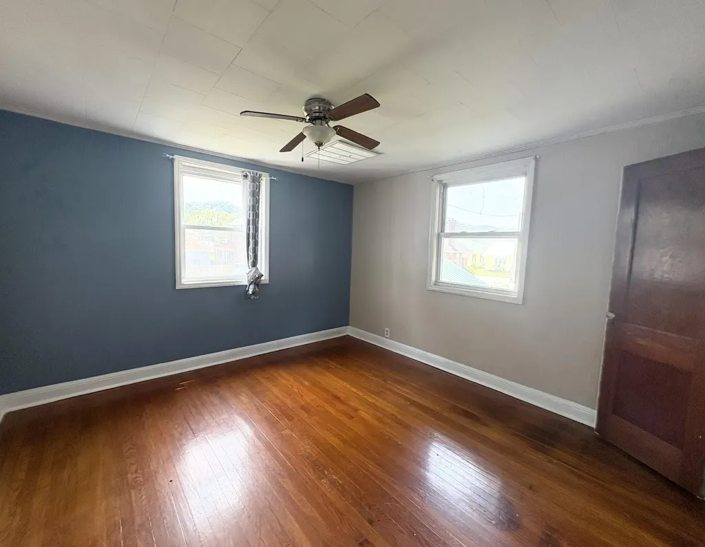 205 Frank Street Paintsville KY 41240