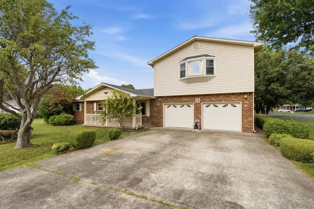205 Sharon Drive Ledbetter KY 42058