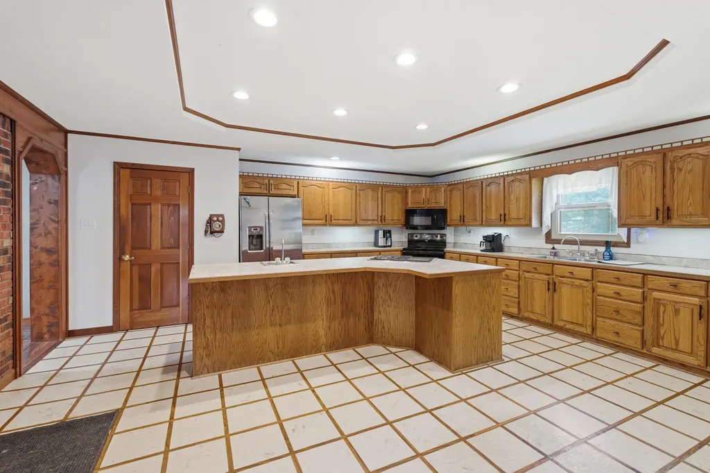 205 Sharon Drive Ledbetter KY 42058