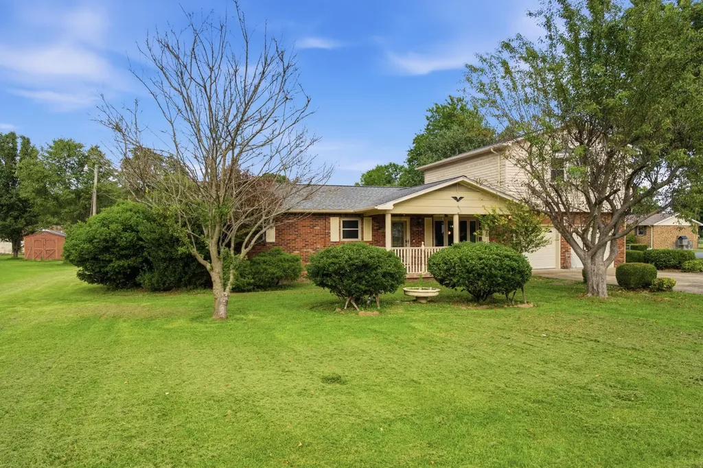 205 Sharon Drive Ledbetter KY 42058