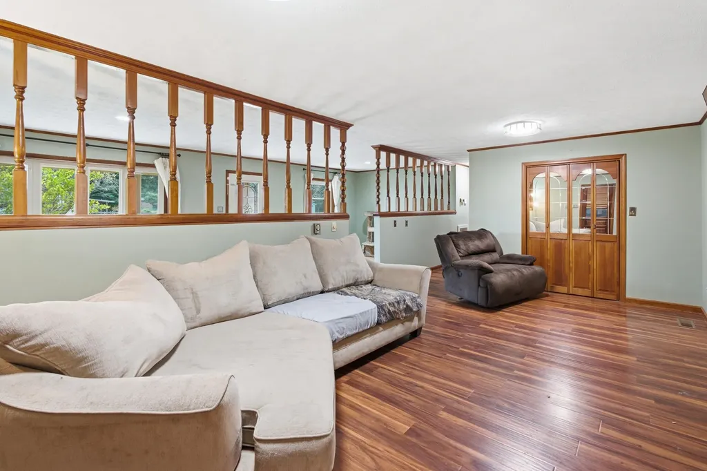 205 Sharon Drive Ledbetter KY 42058