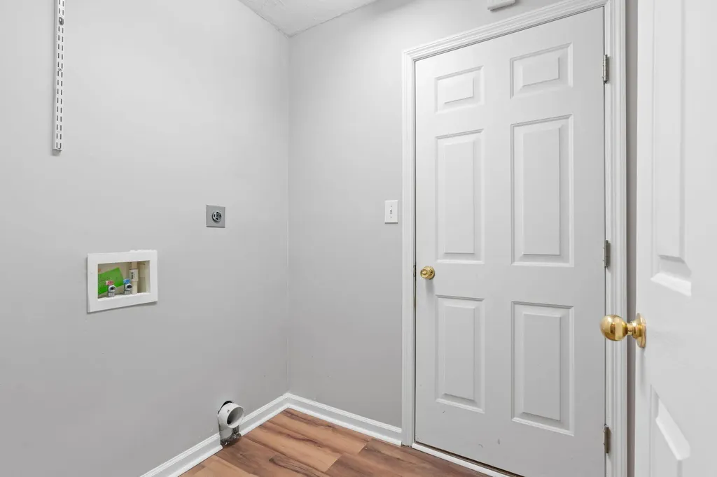 305 Spring Valley Lane Lexington KY 40511
