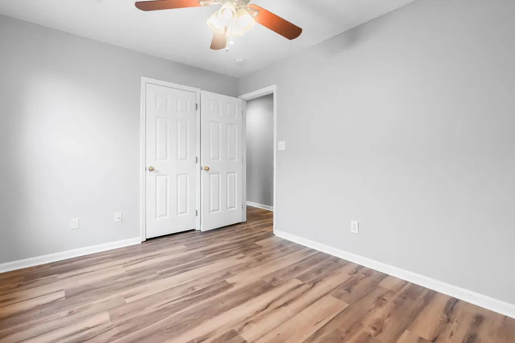 305 Spring Valley Lane Lexington KY 40511