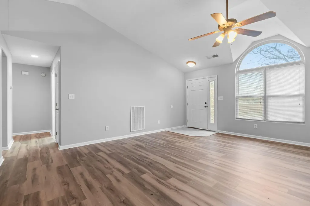 305 Spring Valley Lane Lexington KY 40511