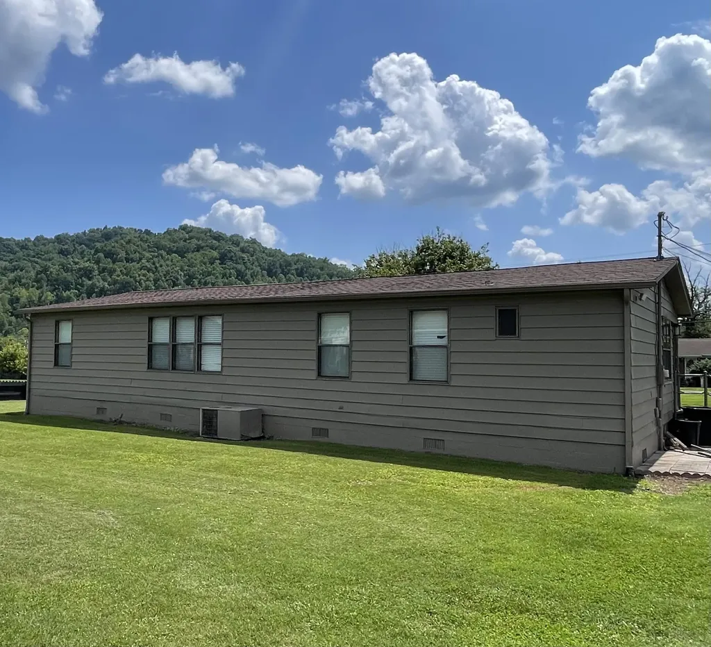 150 Noahville Lane Barbourville KY 40906