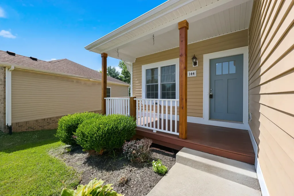 144 Grace Court Harrodsburg KY 40330