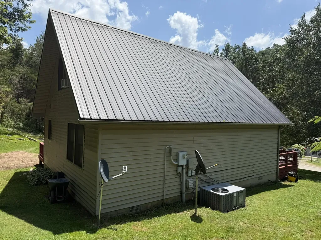 1671 Smith Grove Road Burkesville KY 42717