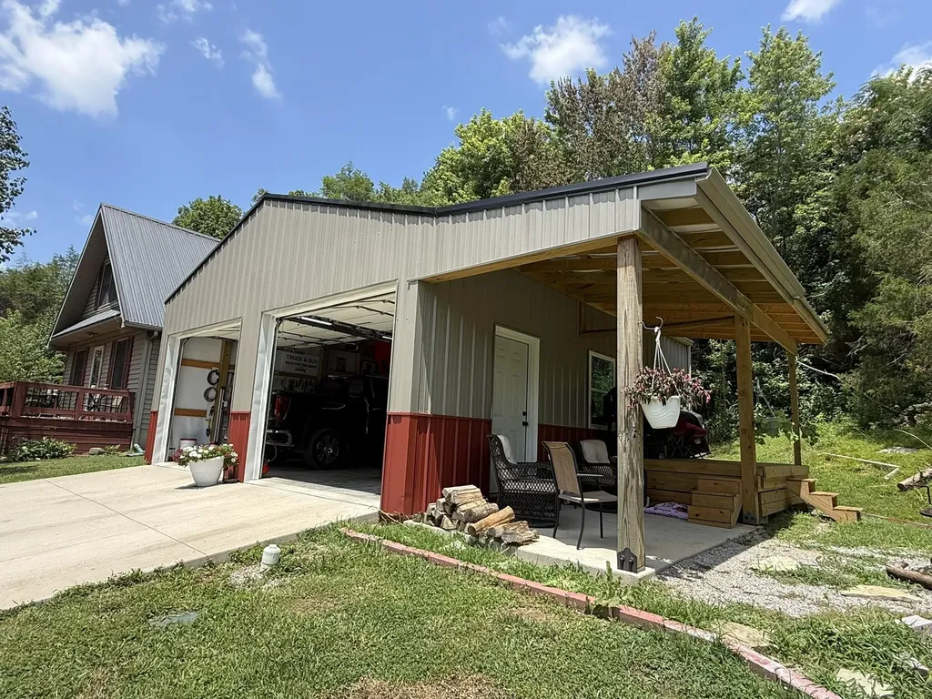 1671 Smith Grove Road Burkesville KY 42717