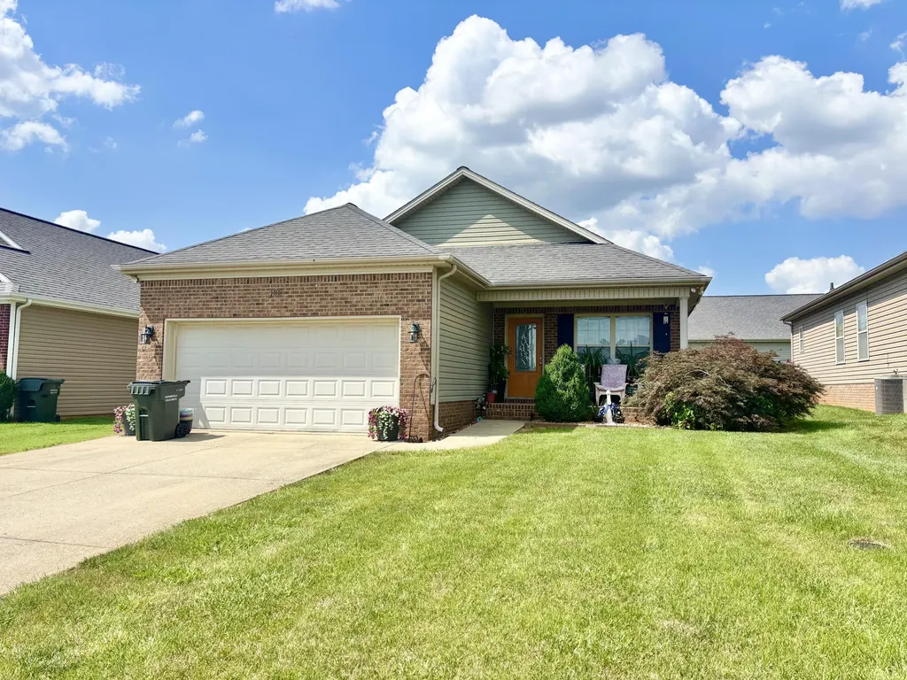 102 Saddlebrook Court Hopkinsville KY 42240
