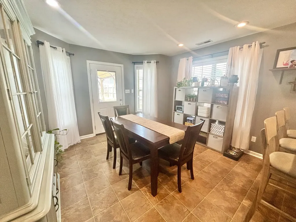 102 Saddlebrook Court Hopkinsville KY 42240