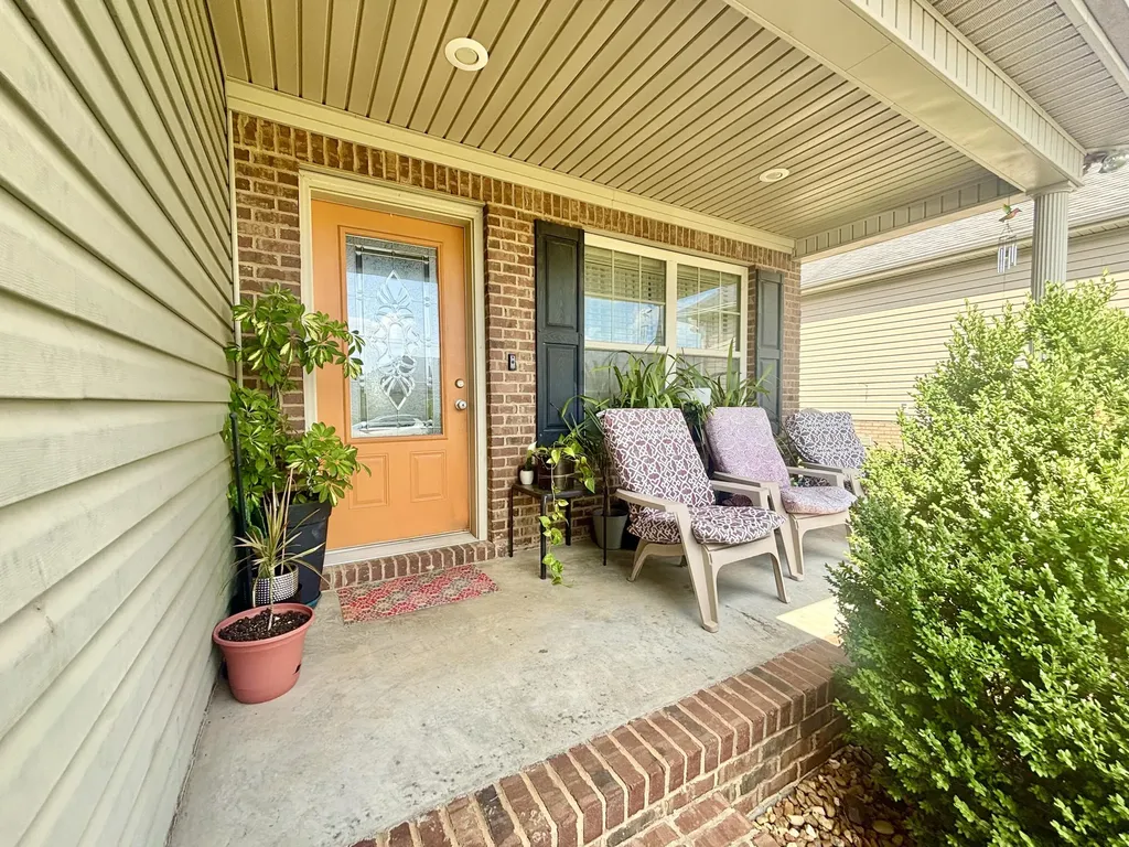 102 Saddlebrook Court Hopkinsville KY 42240