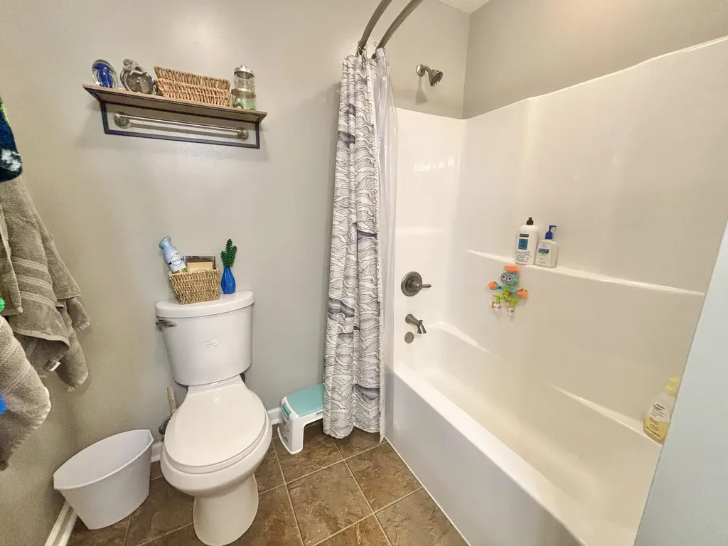 102 Saddlebrook Court Hopkinsville KY 42240