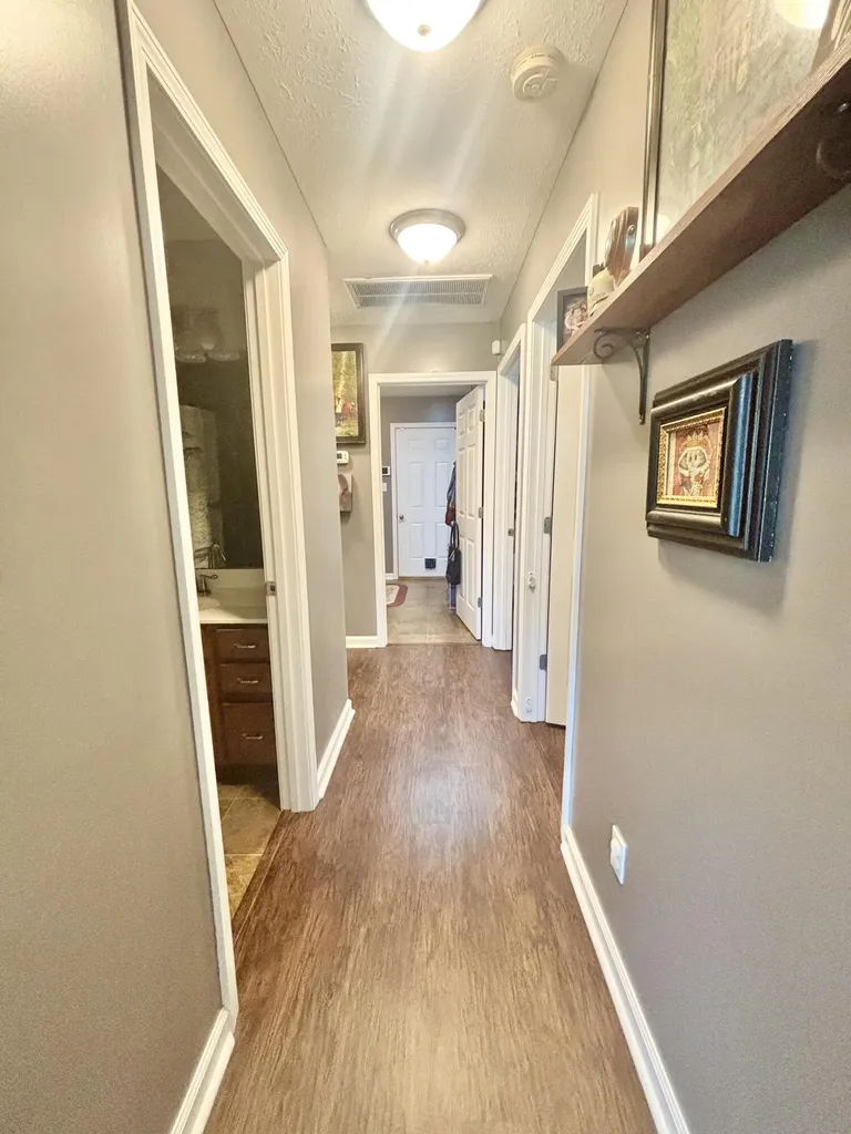 102 Saddlebrook Court Hopkinsville KY 42240