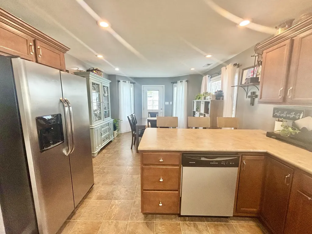 102 Saddlebrook Court Hopkinsville KY 42240