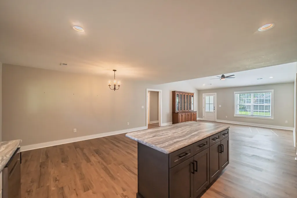 1915 Evelyn Drive Paducah KY 42003