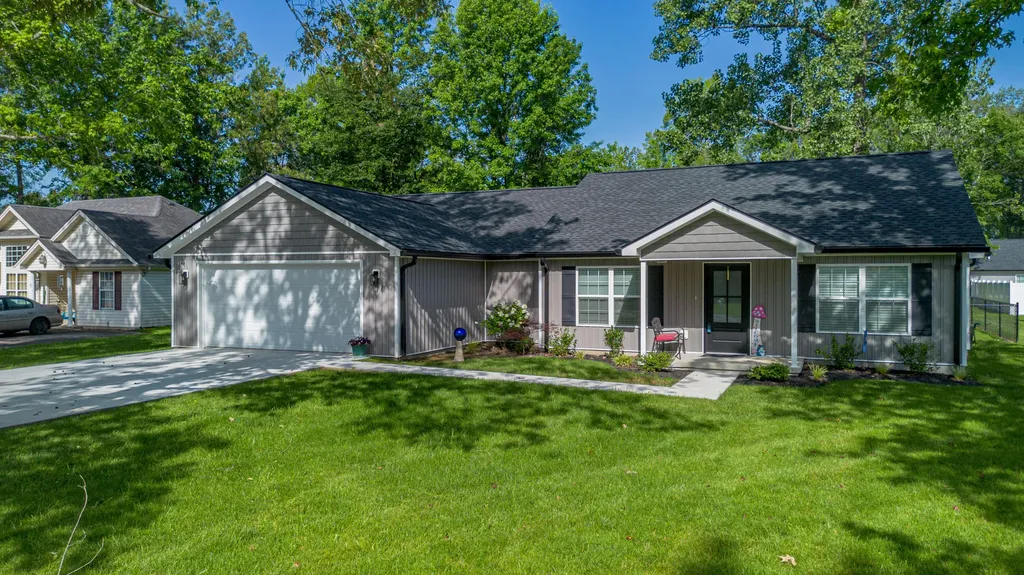 1915 Evelyn Drive Paducah KY 42003