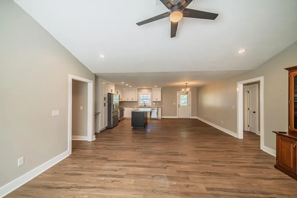 1915 Evelyn Drive Paducah KY 42003