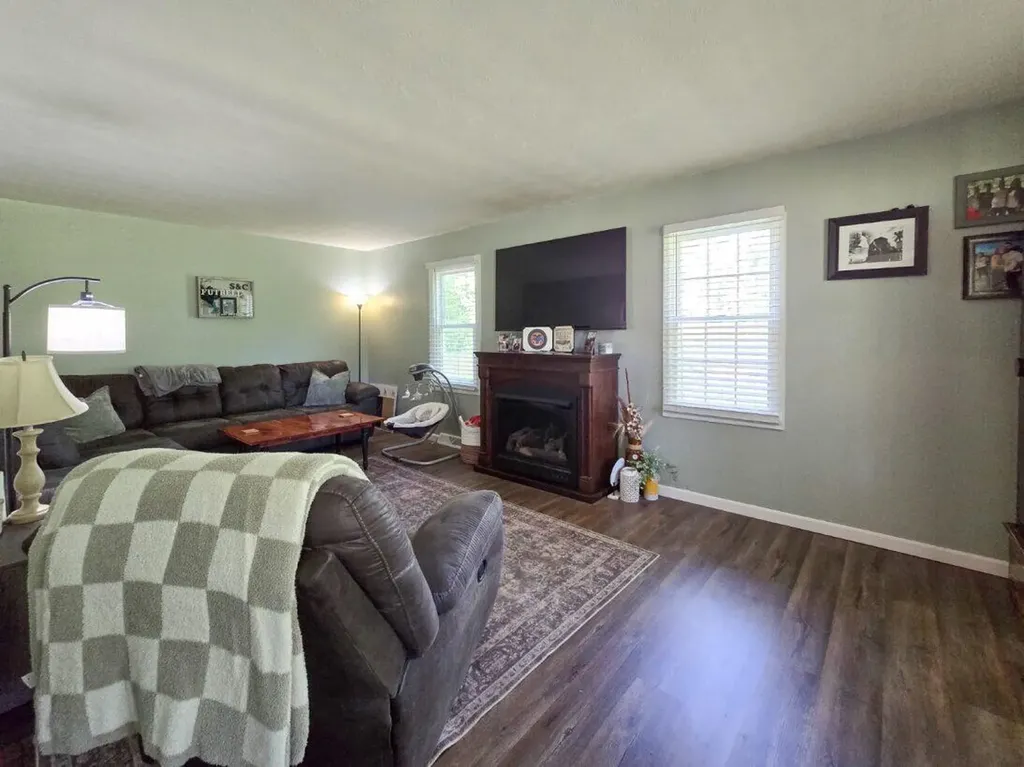126 State Route 1890 Mayfield KY 42066