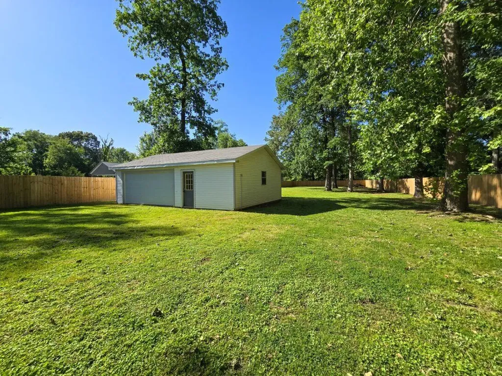 126 State Route 1890 Mayfield KY 42066
