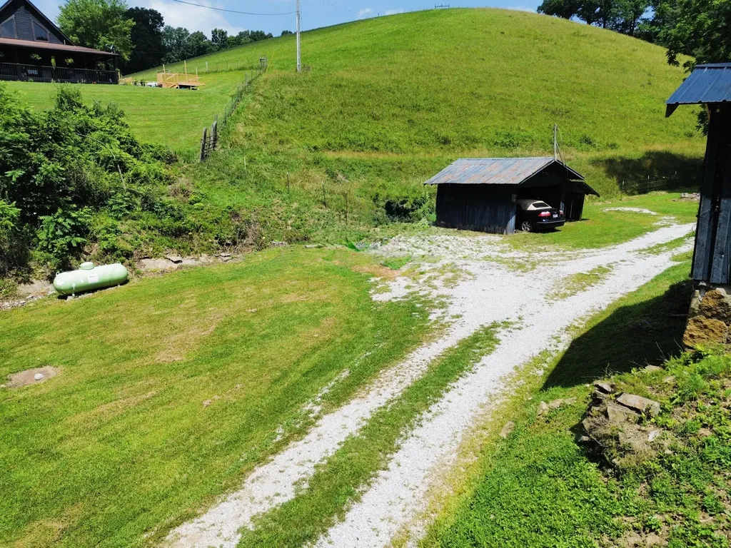 434 Ky-1024 Olive Hill KY 41164