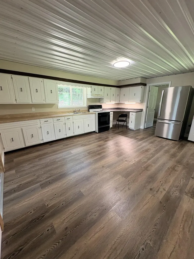 434 Ky-1024 Olive Hill KY 41164