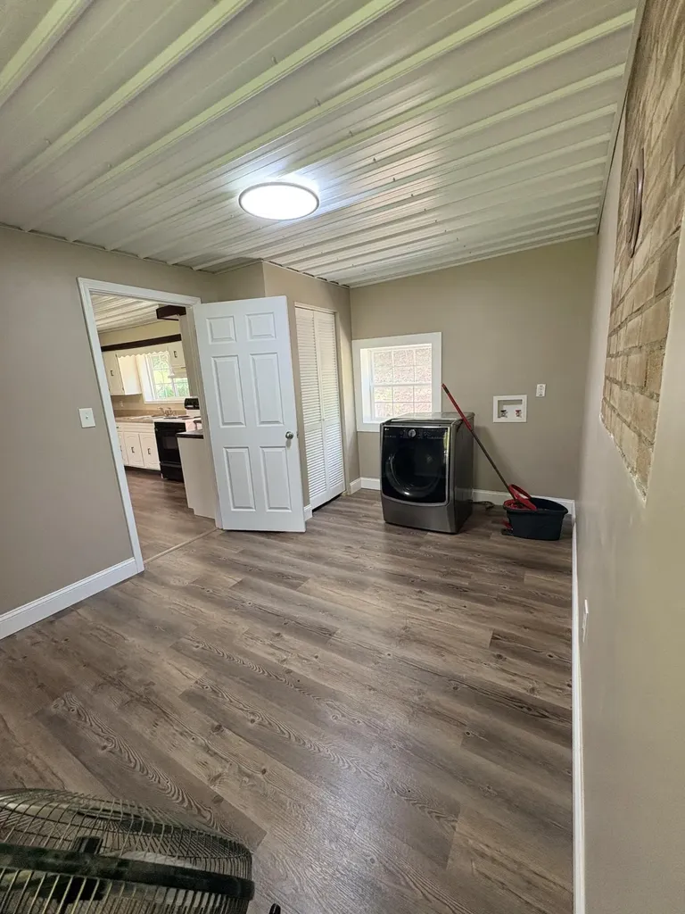 434 Ky-1024 Olive Hill KY 41164
