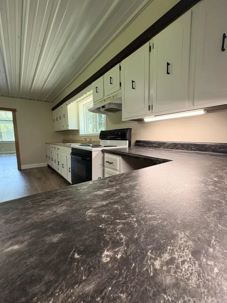 434 Ky-1024 Olive Hill KY 41164