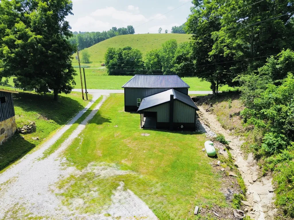 434 Ky-1024 Olive Hill KY 41164