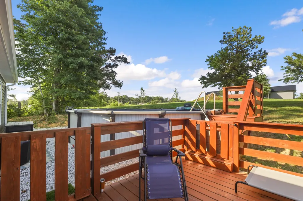 132 Bellwood Lane Keavy KY 40737