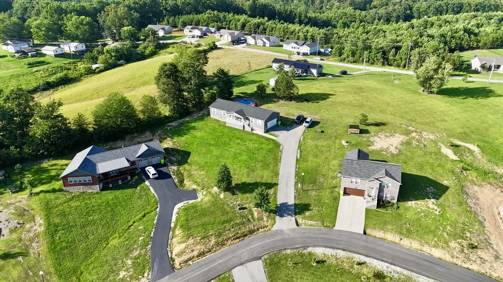 132 Bellwood Lane Keavy KY 40737