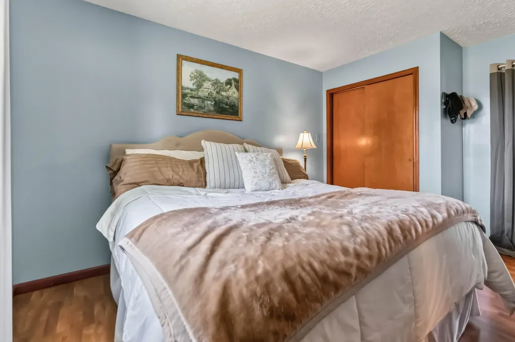 1231 U.s. 127 Russell Springs KY 42642