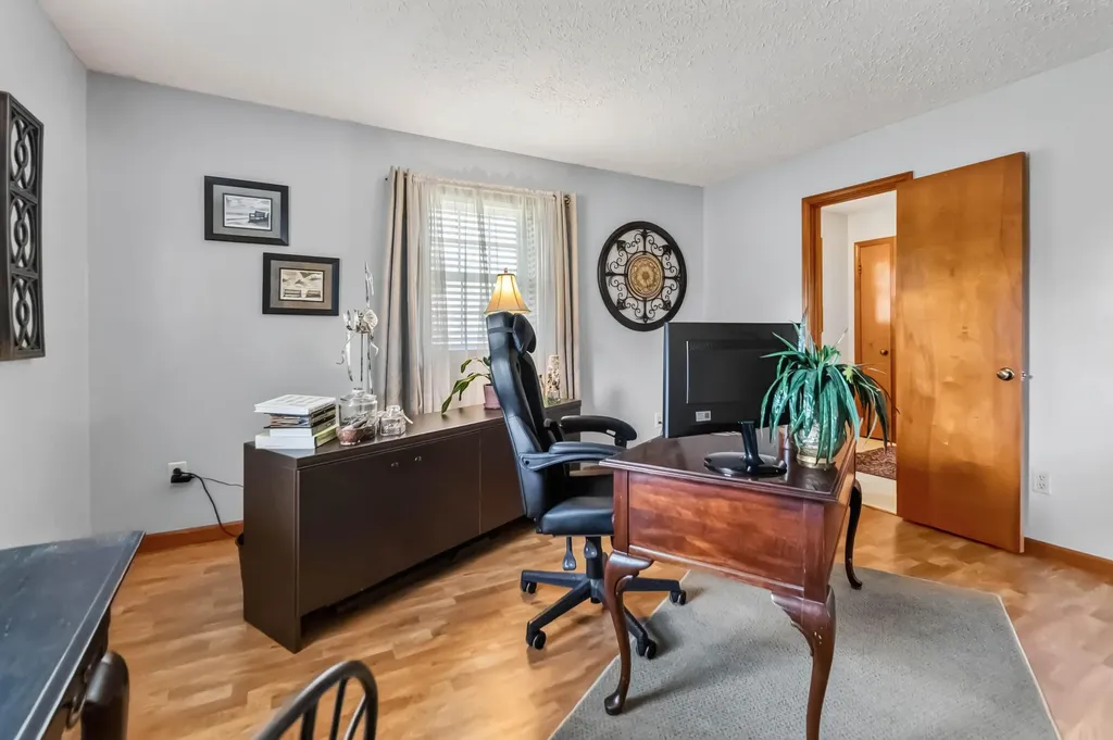 1231 U.s. 127 Russell Springs KY 42642