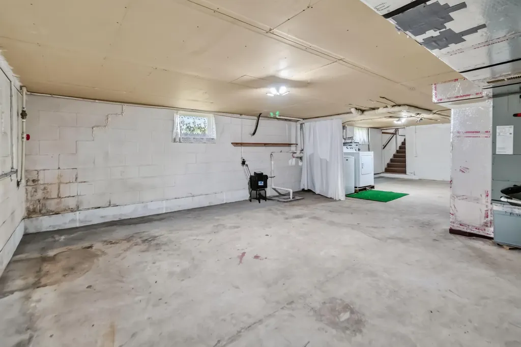 1231 U.s. 127 Russell Springs KY 42642
