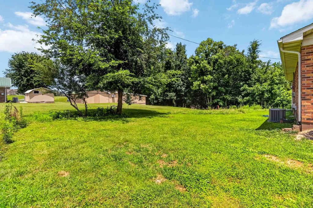 1231 U.s. 127 Russell Springs KY 42642