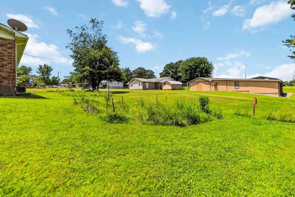 1231 U.s. 127 Russell Springs KY 42642