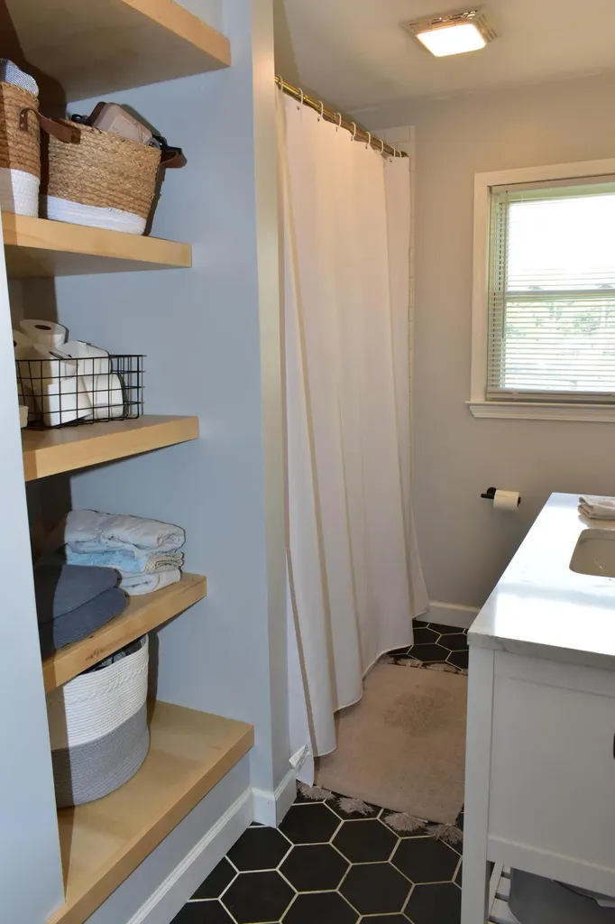 566 Seattle Drive Lexington KY 40503