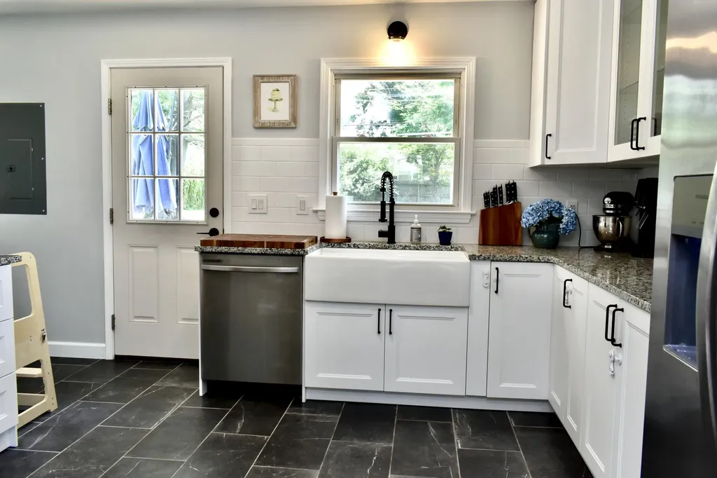 566 Seattle Drive Lexington KY 40503