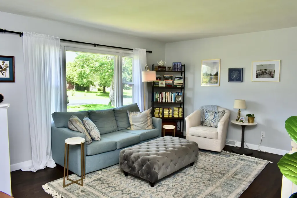 566 Seattle Drive Lexington KY 40503