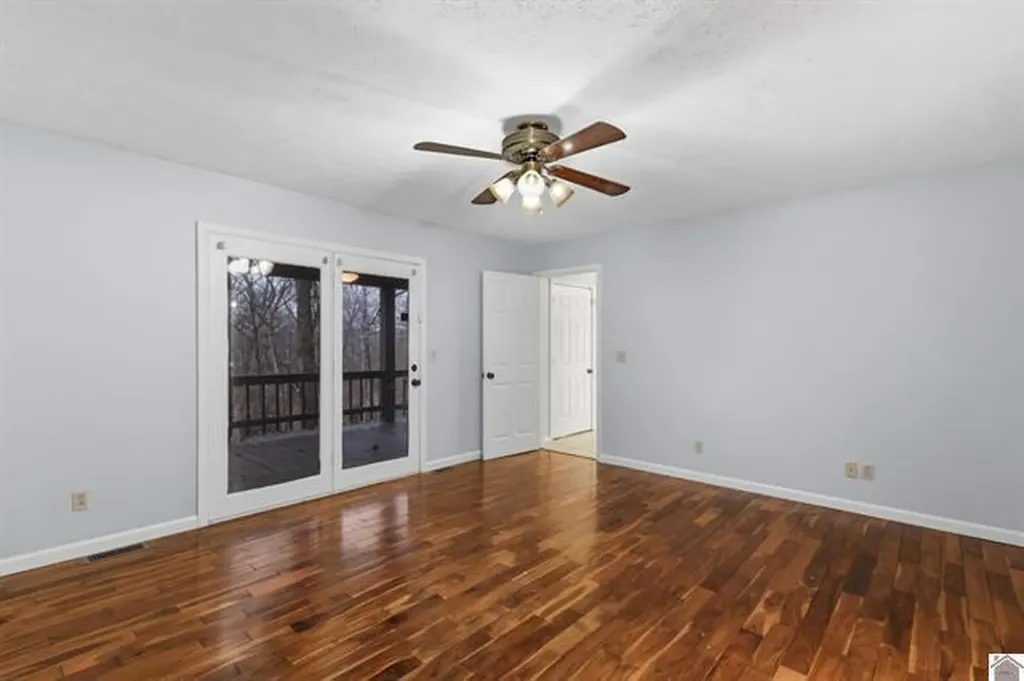434 Bayshore Drive Cadiz KY 42211