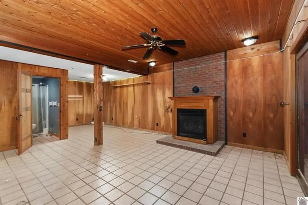 434 Bayshore Drive Cadiz KY 42211