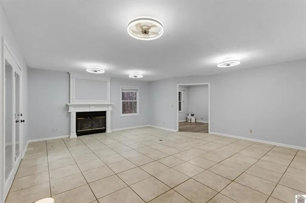 434 Bayshore Drive Cadiz KY 42211