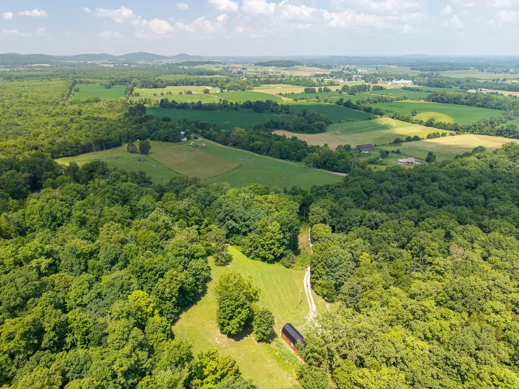 5192 Highway 1619 Monticello KY 42633