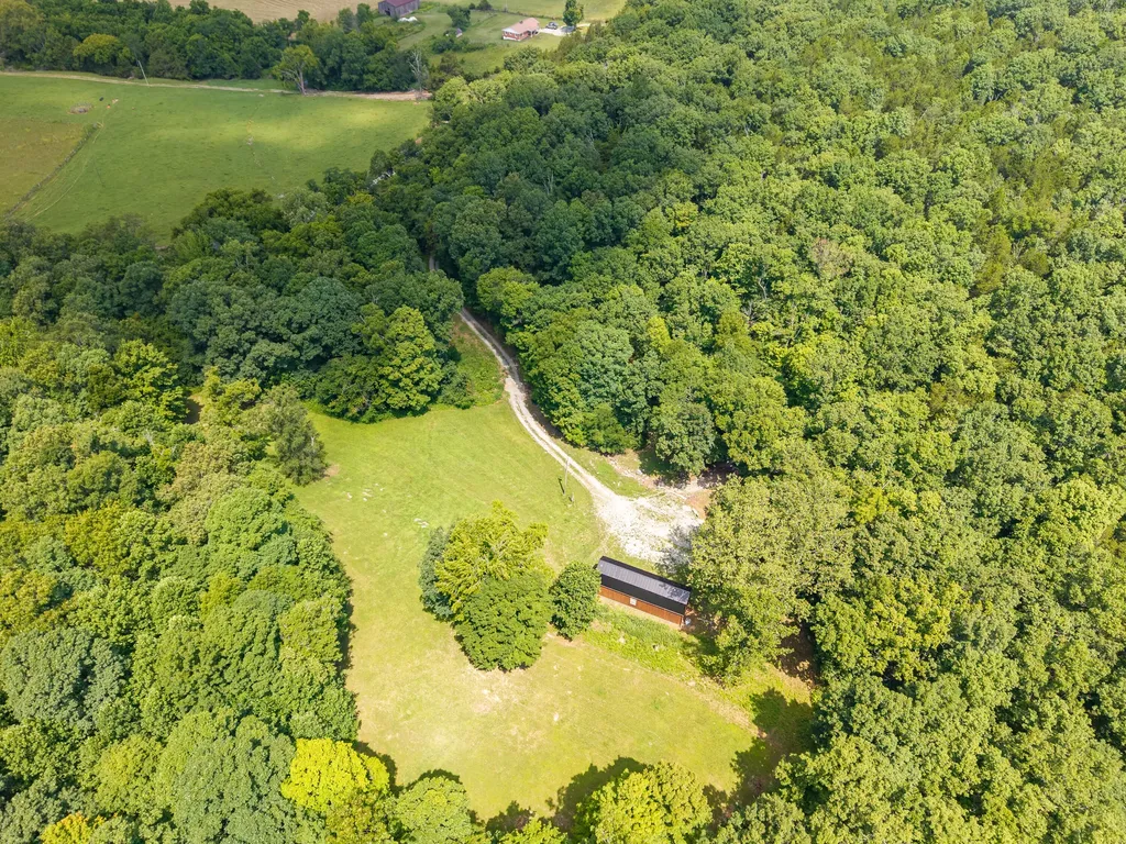 5192 Highway 1619 Monticello KY 42633