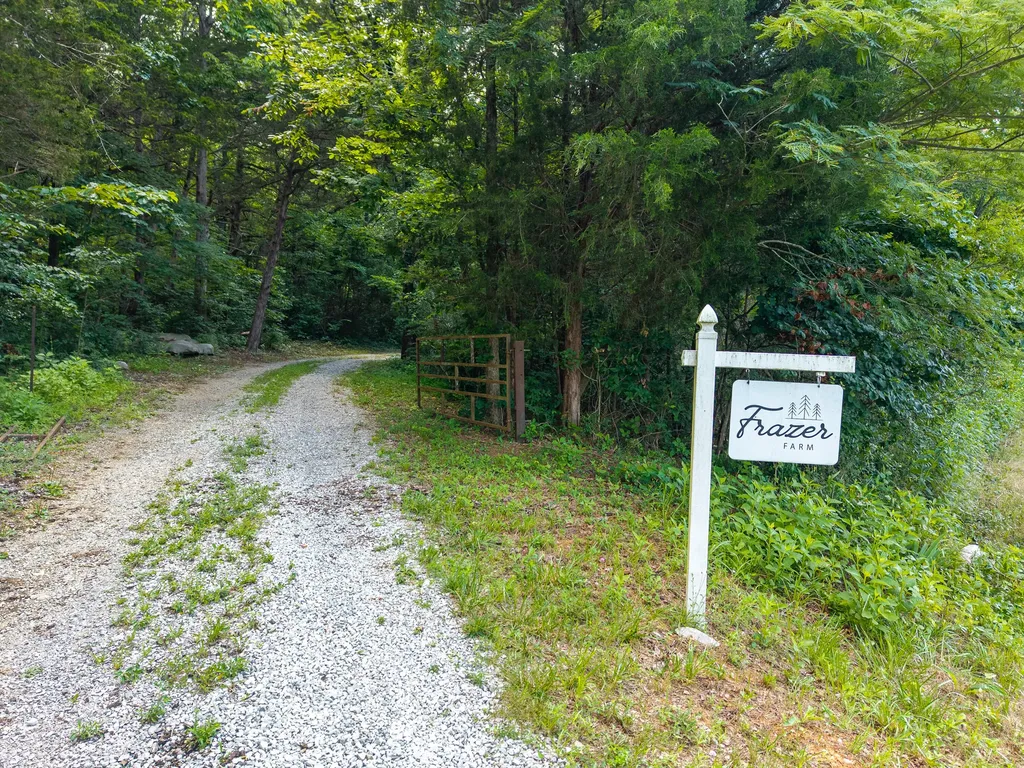 5192 Highway 1619 Monticello KY 42633