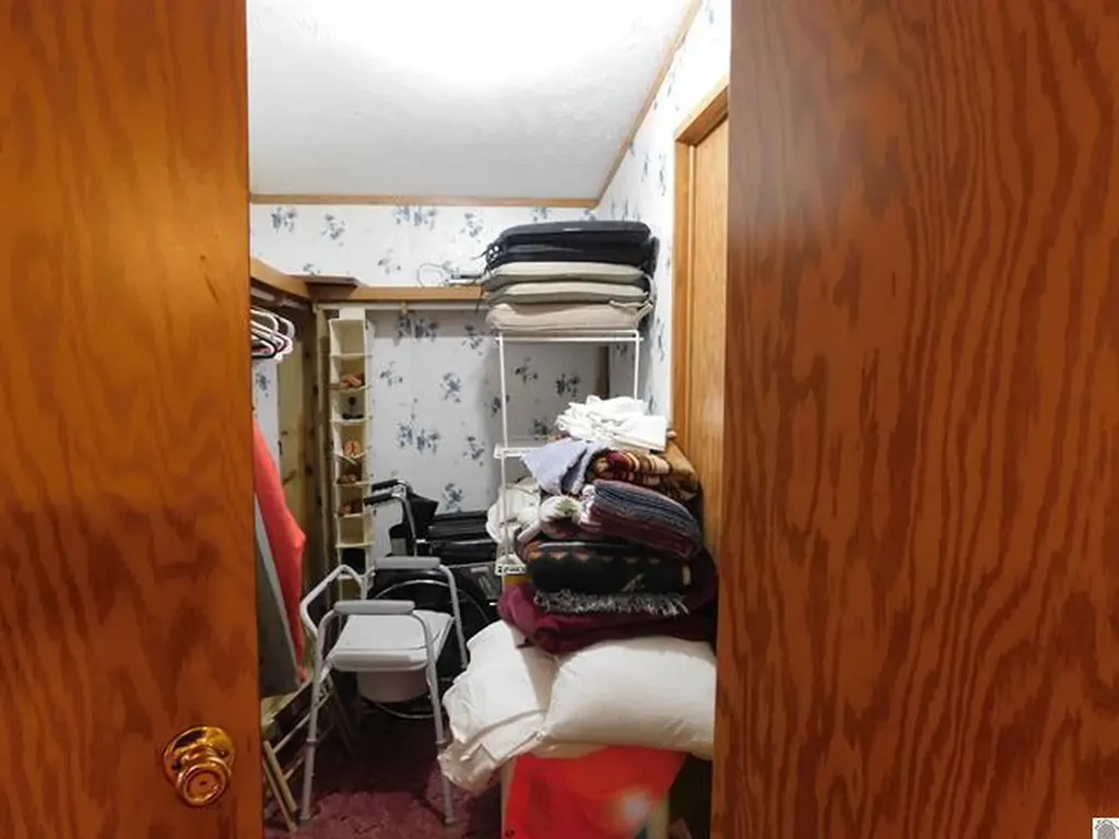 14 Heather Road Kuttawa KY 42055