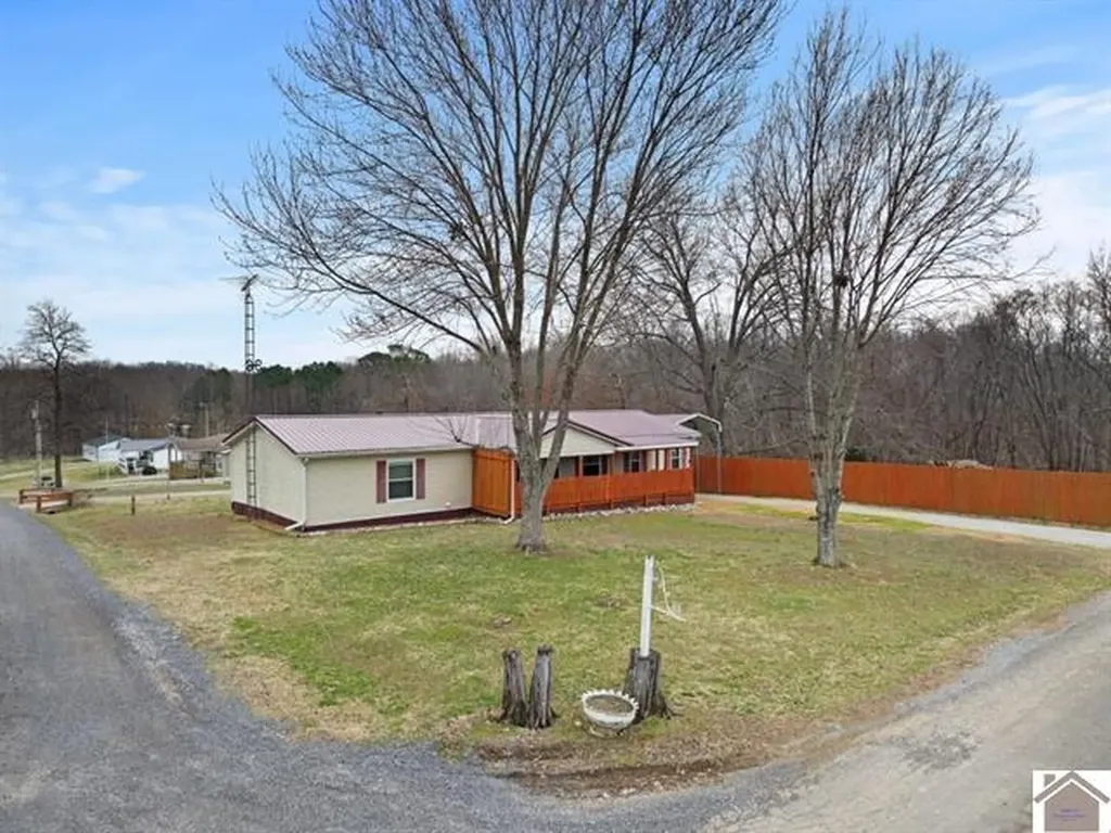 112 Farmers Lane Cadiz KY 42211
