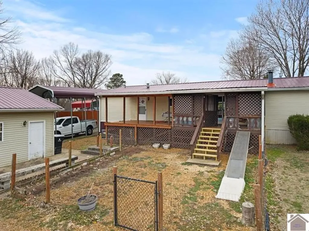 112 Farmers Lane Cadiz KY 42211