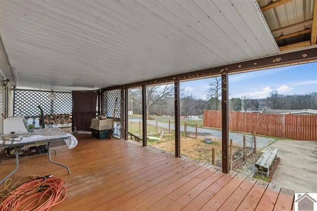 112 Farmers Lane Cadiz KY 42211