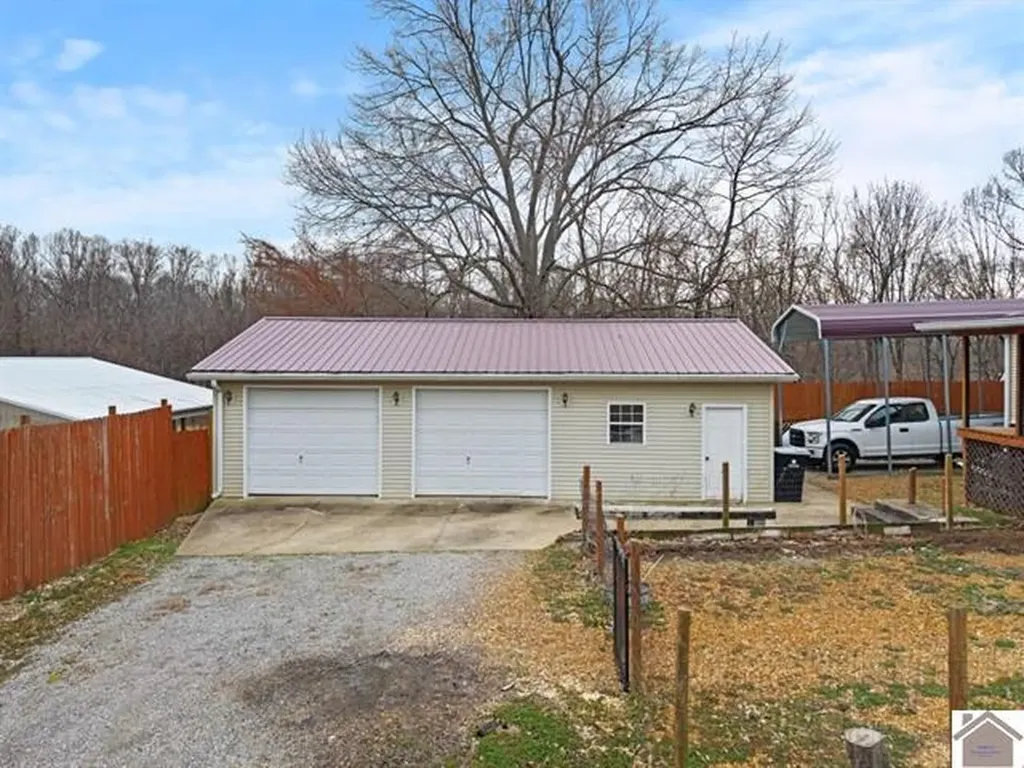 112 Farmers Lane Cadiz KY 42211