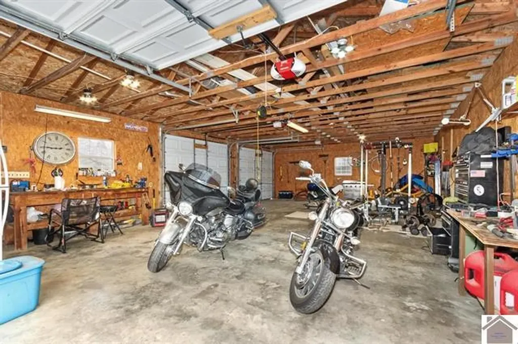 112 Farmers Lane Cadiz KY 42211